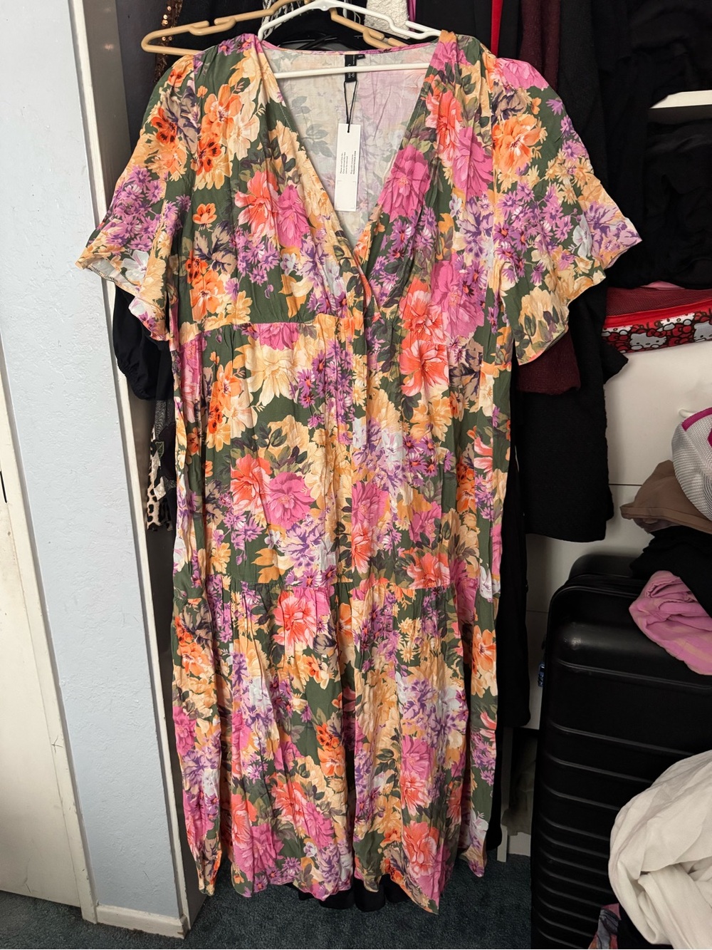 New ASOS Nobody’s Child Floral V-Neck Midi Dress